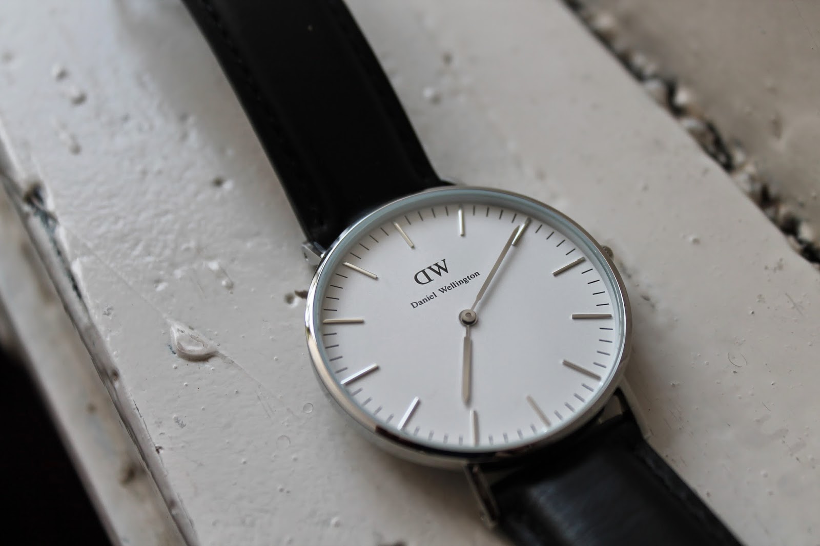 Musthave | Classic Watch