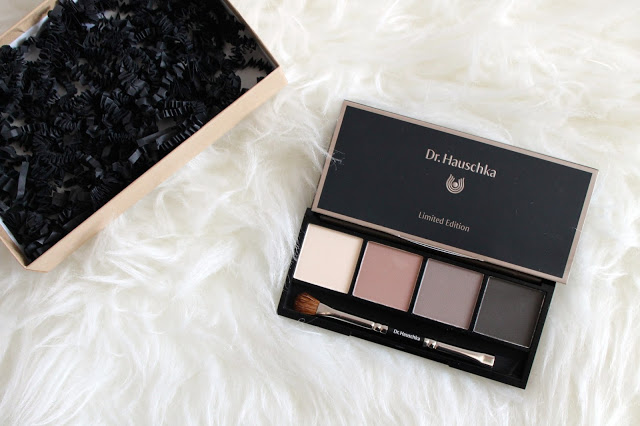 Review | Dr. Hauschka Eyeshadow Palet