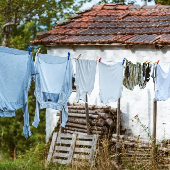 Duurzame kleding wassen: zo gaat je favoriete outfit jaren mee