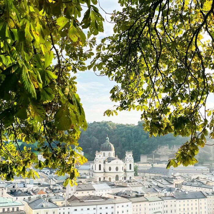 Hoe stel je een minimalistische packing list samen voor een citytrip